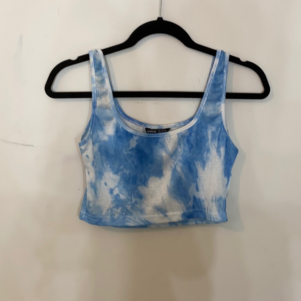 crop top tank